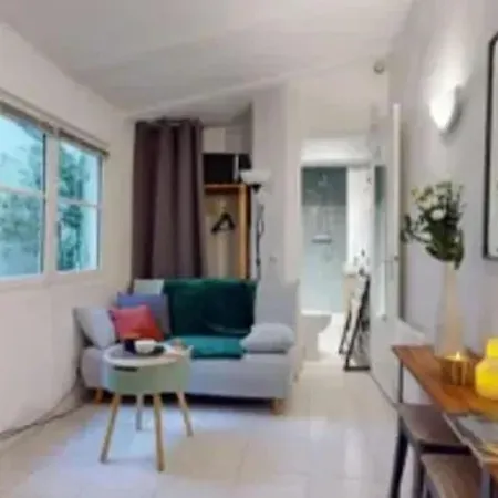 Cosy A 12m² Avec Terrasse Privee * Paris